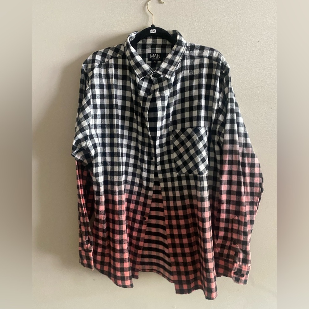 Boohoo Men’s Black and Pink Checkered Shirt Size XL